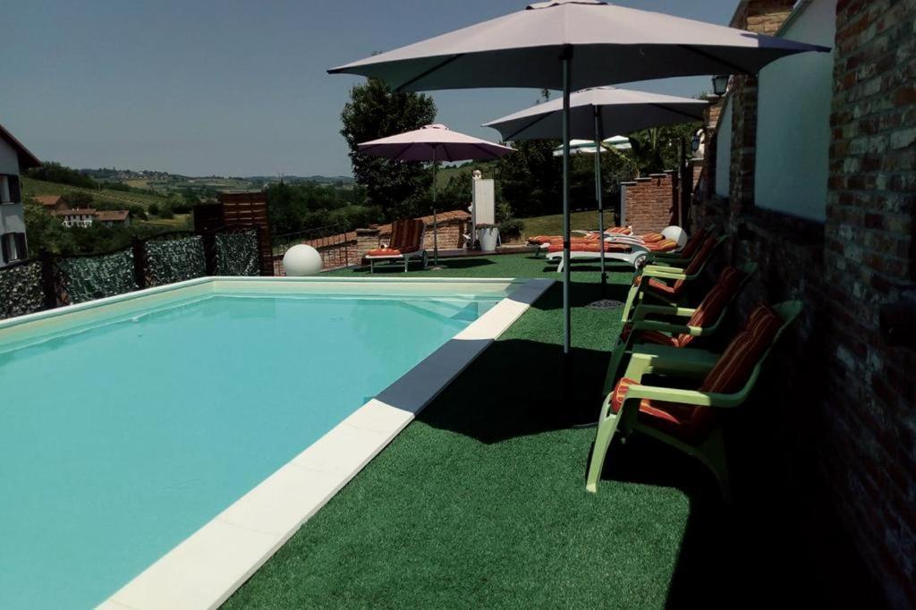 B&B La Dolce Vita Priocca ภายนอก รูปภาพ