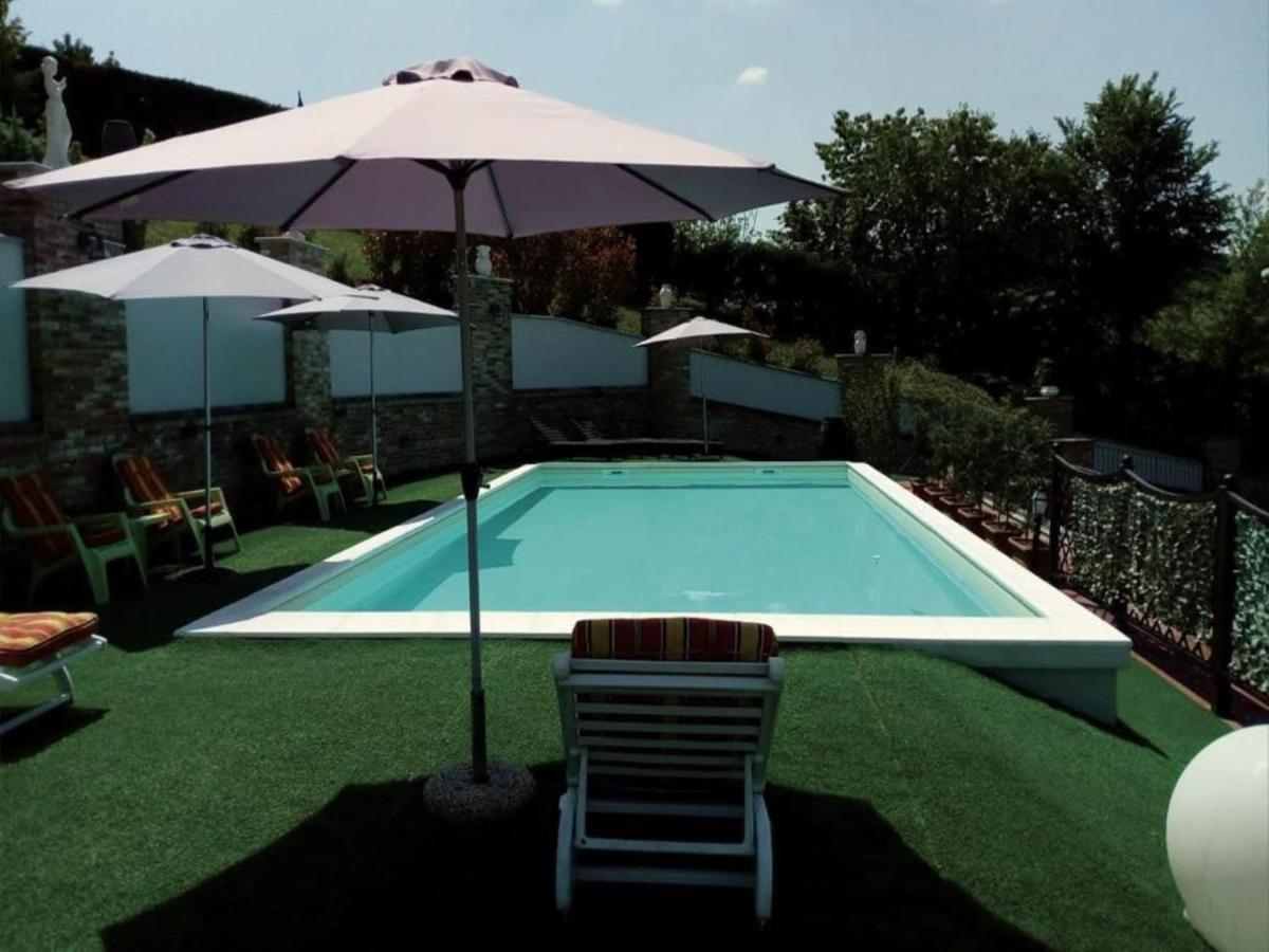 B&B La Dolce Vita Priocca ภายนอก รูปภาพ