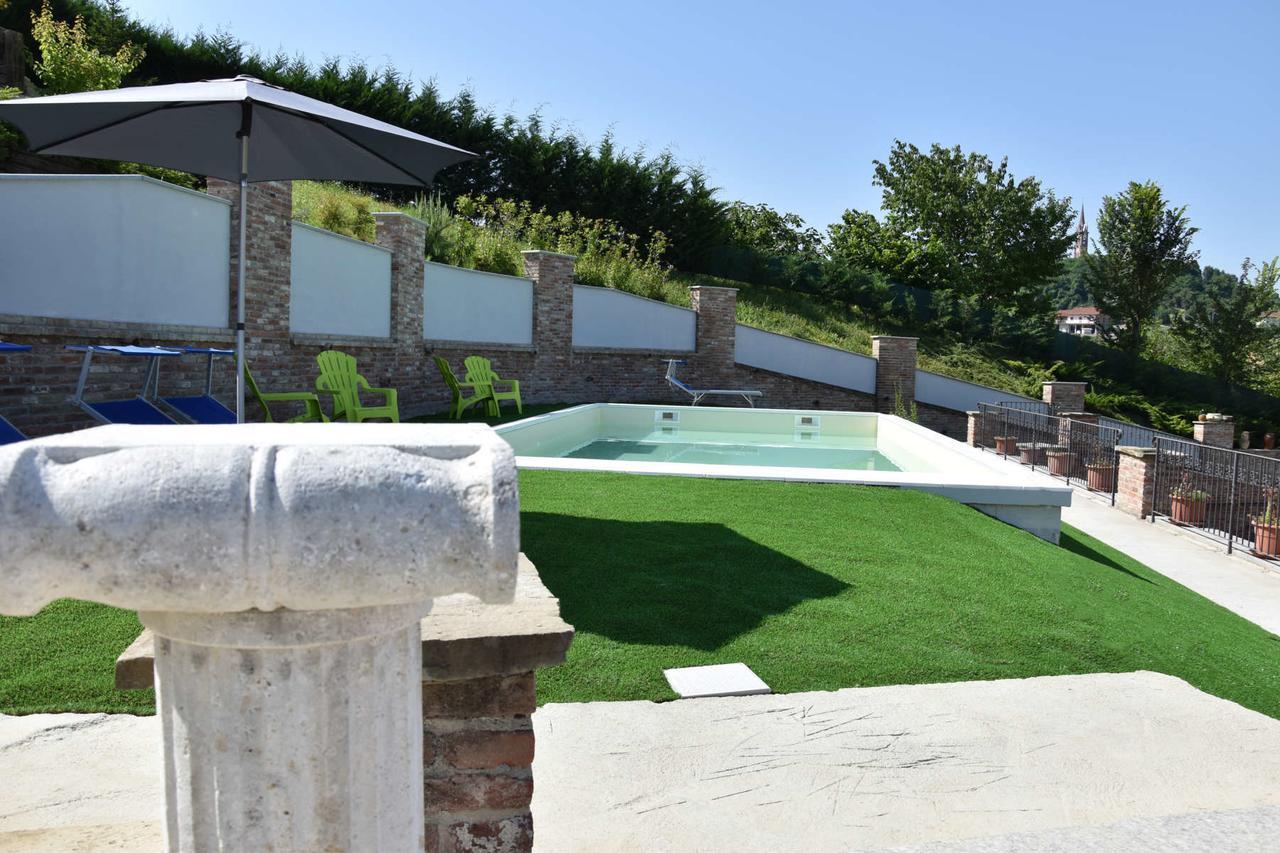 B&B La Dolce Vita Priocca ภายนอก รูปภาพ
