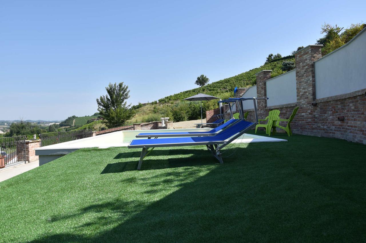 B&B La Dolce Vita Priocca ภายนอก รูปภาพ