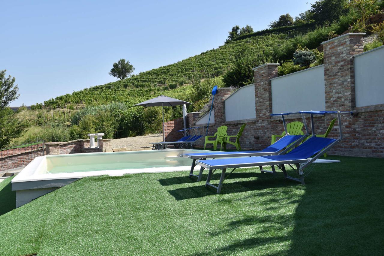 B&B La Dolce Vita Priocca ภายนอก รูปภาพ