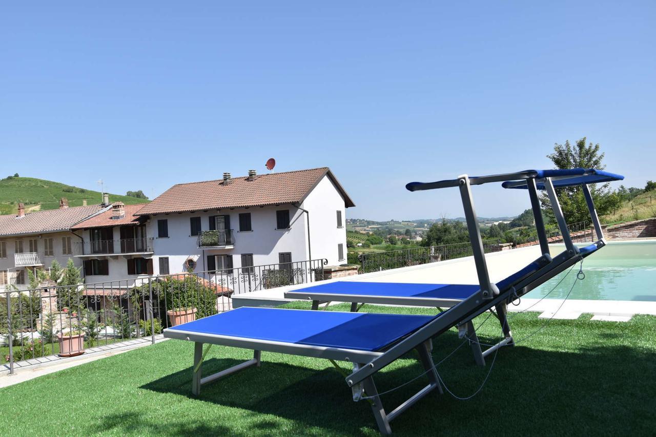 B&B La Dolce Vita Priocca ภายนอก รูปภาพ