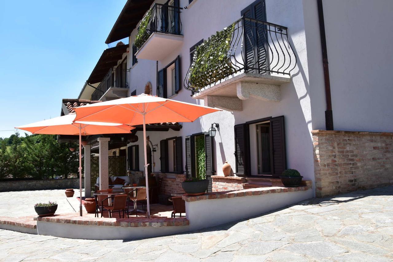B&B La Dolce Vita Priocca ภายนอก รูปภาพ