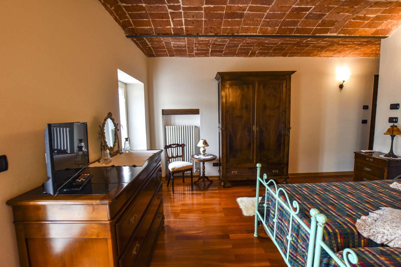 B&B La Dolce Vita Priocca ภายนอก รูปภาพ