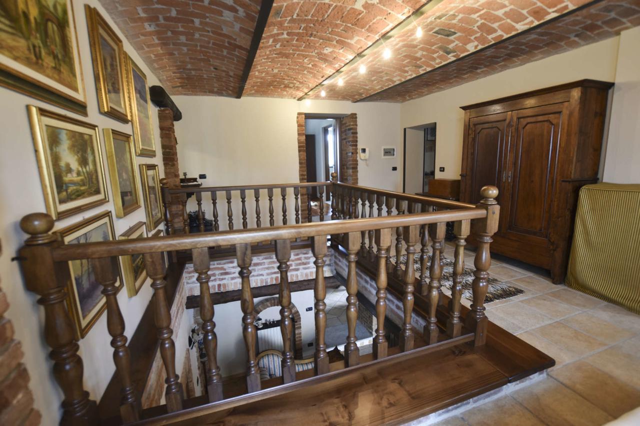 B&B La Dolce Vita Priocca ภายนอก รูปภาพ